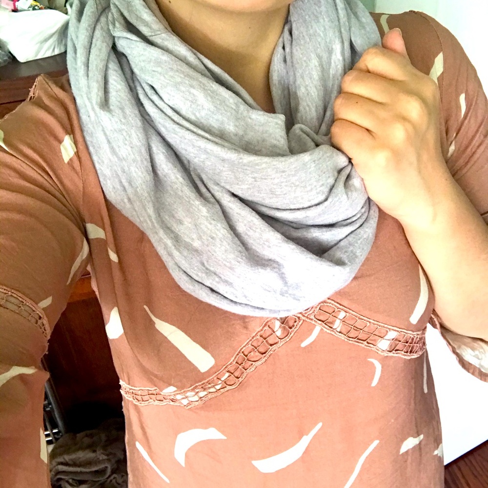 Grey cotton wrap scarf